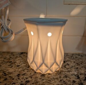 Alabaster Scentsy Warmer
